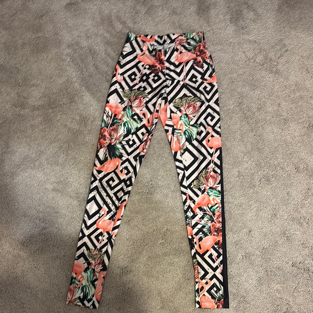 Black and Pink Geometric Floral Leggings